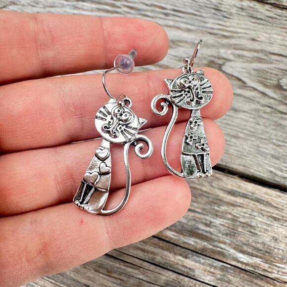 Vintage Jewelry Silver tone whimsical cat earrings - Picture 1 of 3